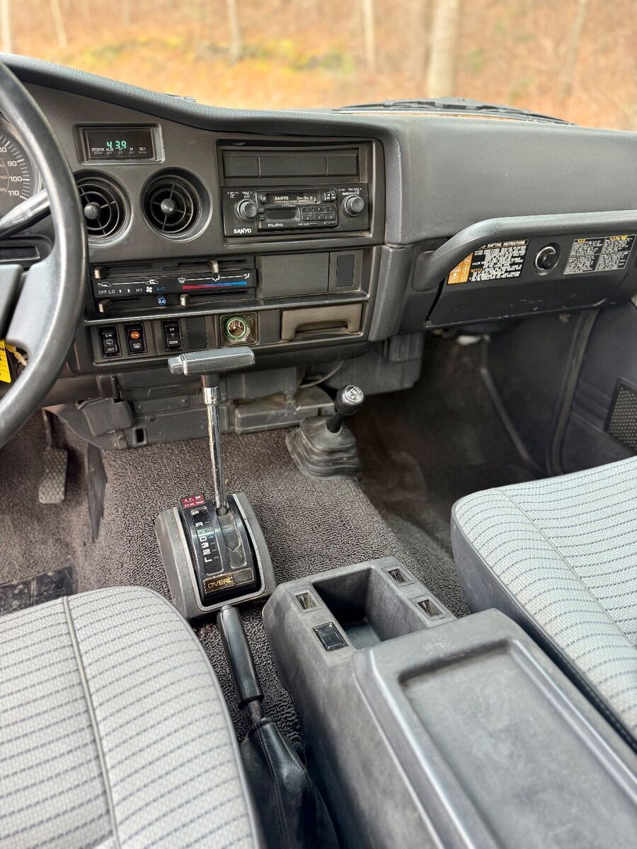 1988 Toyota Land Cruiser FJ62 GX - photo 13