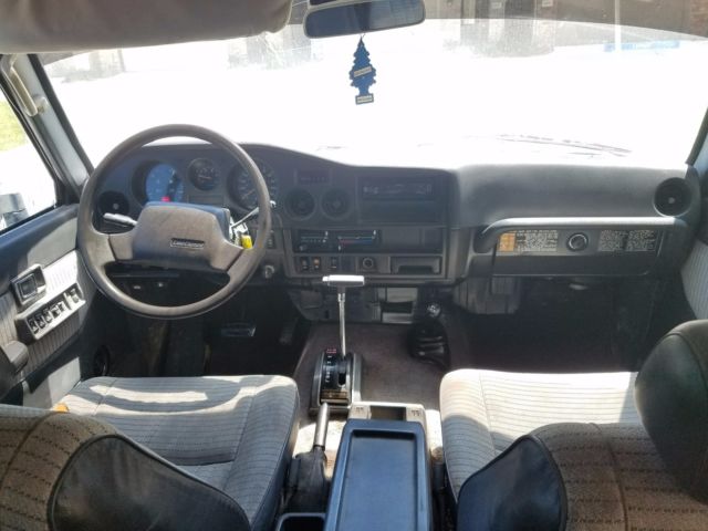 1988 Toyota Land Cruiser FJ62 - photo 12