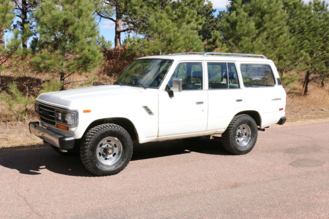 1988 Toyota Land Cruiser Base Sport Utility 4-Door