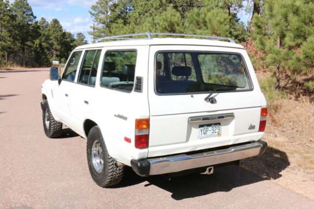 1988 Toyota Land Cruiser Base Sport Utility 4-Door - photo 4