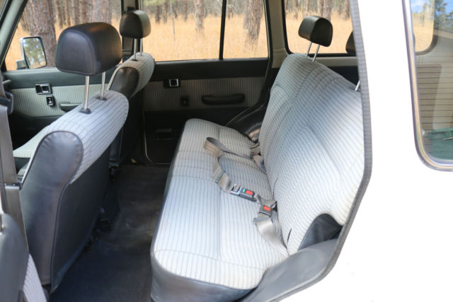 1988 Toyota Land Cruiser Base Sport Utility 4-Door - photo 8