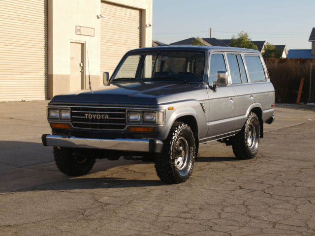 1988 Toyota Land Cruiser FJ62 Low Miles Barn Yard Find Collectible FJ 62 - photo 3