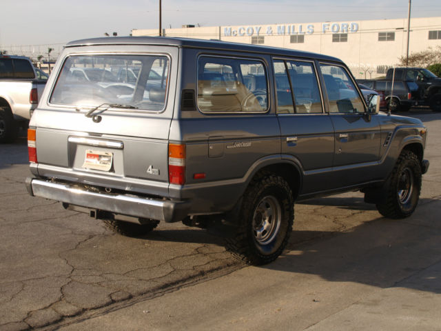 1988 Toyota Land Cruiser FJ62 Low Miles Barn Yard Find Collectible FJ 62 - photo 5