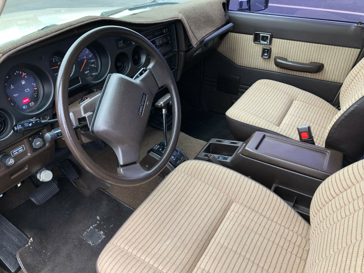 1980 Toyota Land Cruiser FJ62 - photo 10