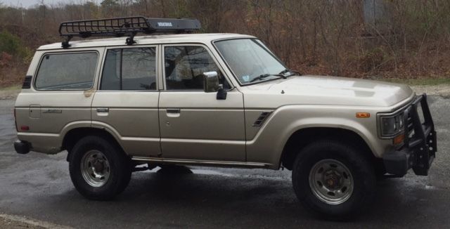 1988 Toyota Land Cruiser FJ62. LOW MILES! 1988 Toyota Land Cruiser