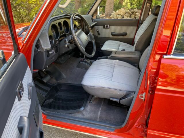 1988 Toyota Land Cruiser FJ62 2-OWNER ONLY 163,756 MILES NO RUST - photo 10