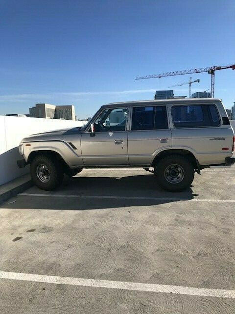 1988 Toyota Land Cruiser FJ62 V8 1988 Toyota Land Cruiser FJ62