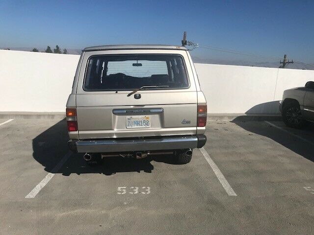 1988 Toyota Land Cruiser FJ62 - photo 4