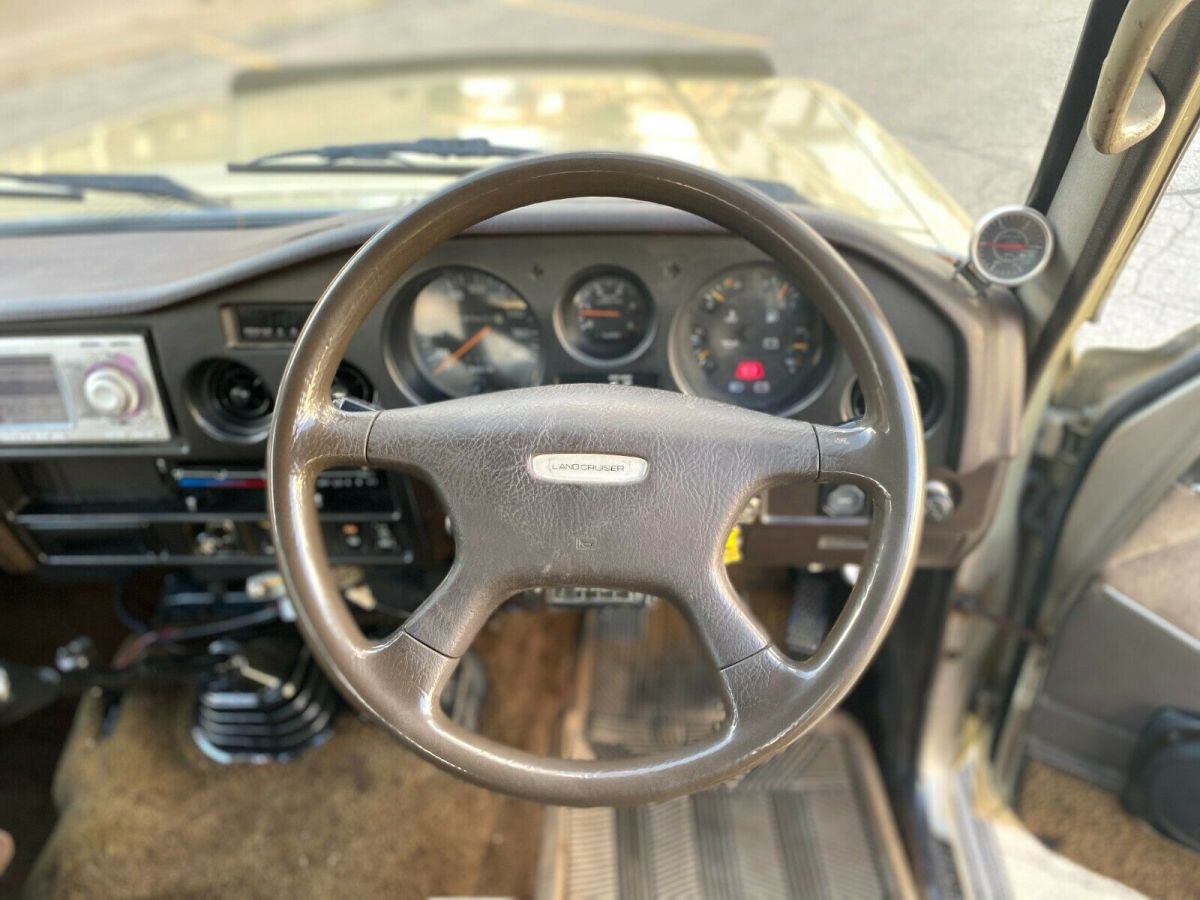 1988 Toyota Land Cruiser HJ61 - photo 6