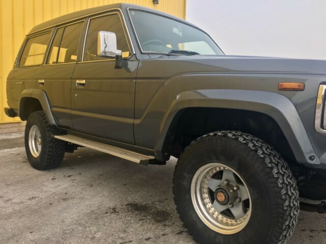 1988 Toyota Land Cruiser HJ61 - photo 3