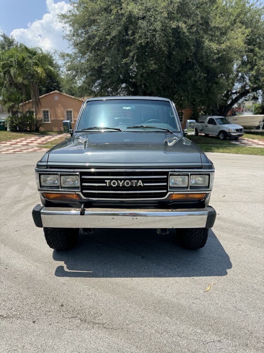 1988 Toyota Land Cruiser FJ62 GX - photo 2