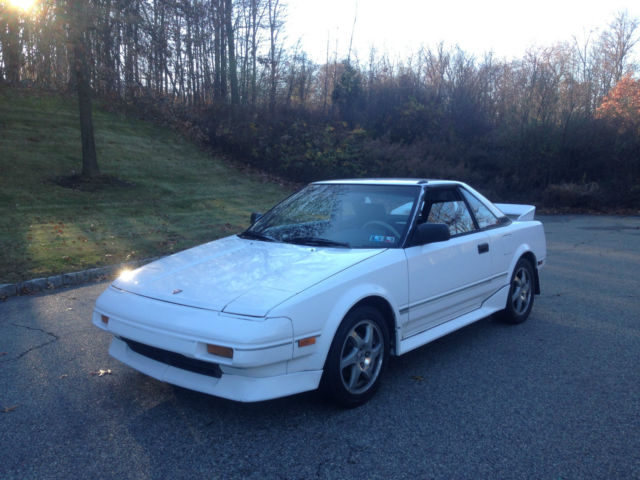 1988 Toyota MR2 GT Coupe 2-Door - photo 2