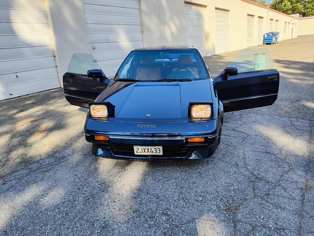 1988 Toyota MR2 Mica Pearl Blue Supercharged 1988 Toyota MR2 T-BAR S/C