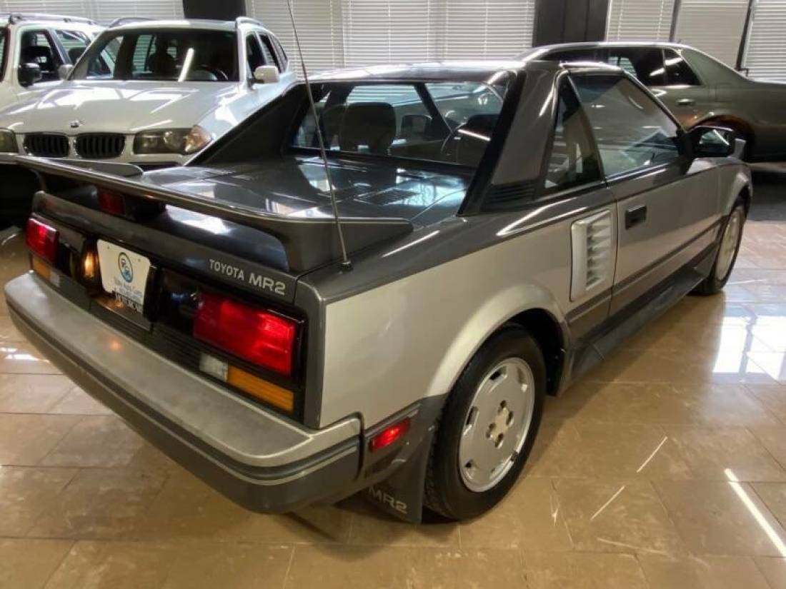 1988 Toyota MR2 Base 2dr Coupe - photo 5