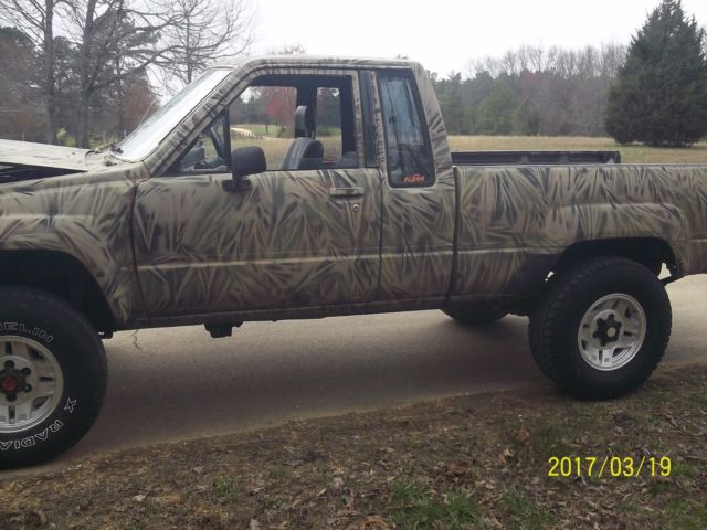 1988 Toyota Hiluxe Extended Cab 4X4 SR5 - photo 12
