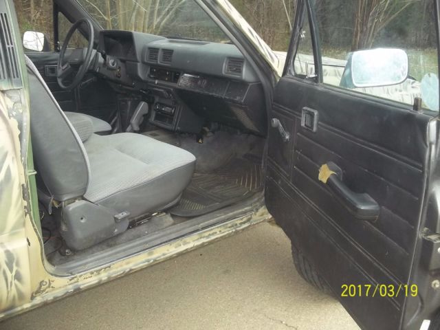 1988 Toyota Hiluxe Extended Cab 4X4 SR5 - photo 7
