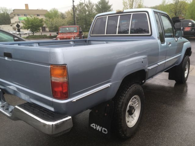 1988 Toyota Hiluxe Extended Cab 4X4 SR5 - photo 6