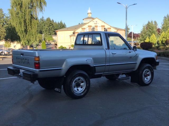 1988 Toyota Tacoma SR5 - photo 4