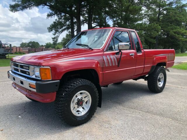 1988 TOYOTA PICKUP 4X4! SURVIVOR! LIKE NEW! ONLY 85K MILES! 1988 Toyota Pickup
