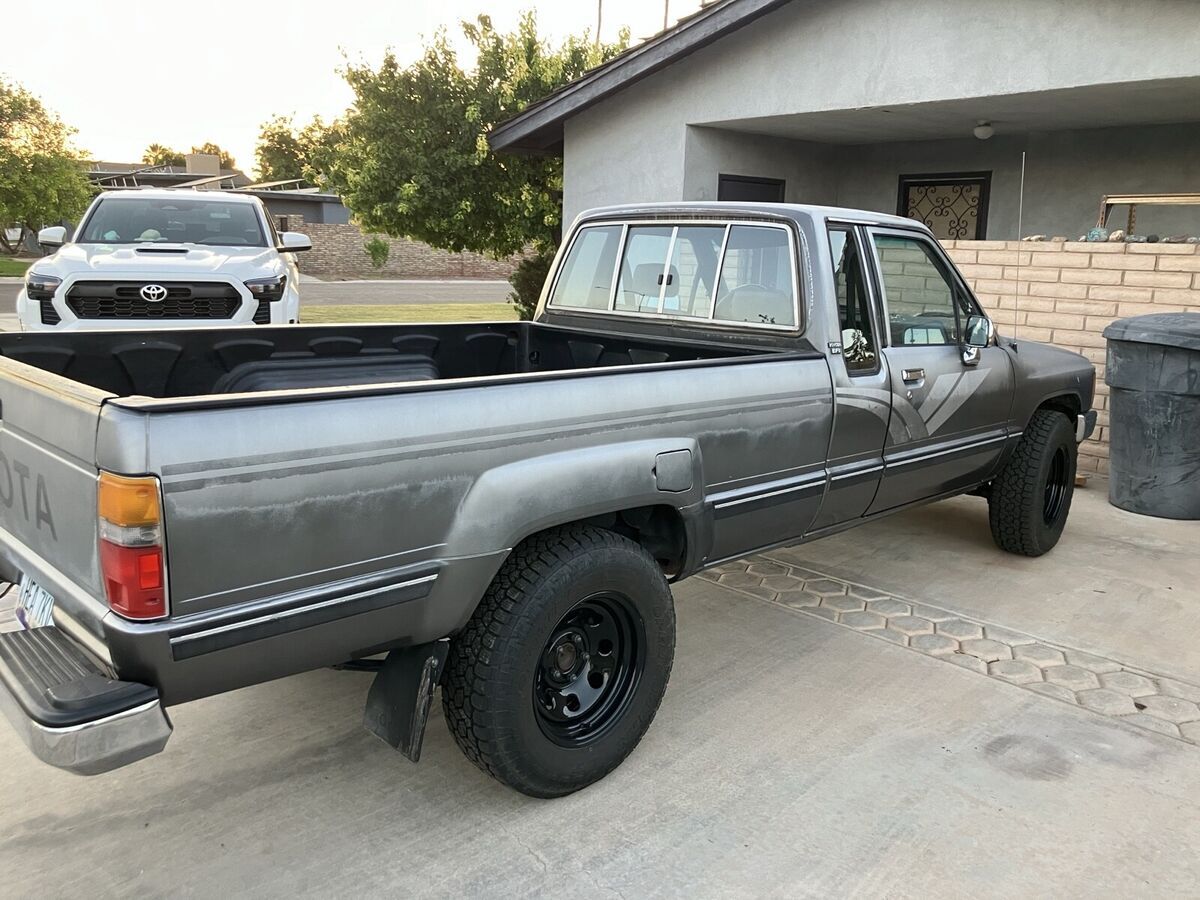 1988 Toyota Pickup XTRACAB RN70 DLX - photo 6