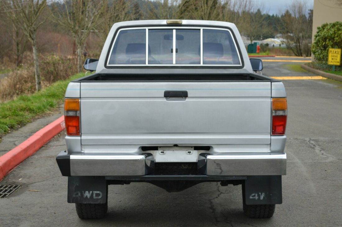 1988 Toyota Pickup ~ 4X4 ~ 122K MILES - photo 9