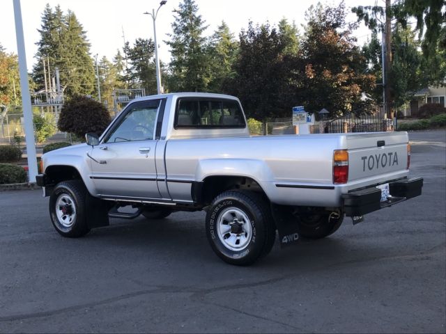 1988 Toyota Pickup, Tacoma - photo 2