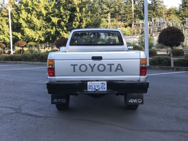 1988 Toyota Pickup, Tacoma - photo 4