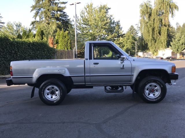 1988 Toyota Pickup, Tacoma - photo 6