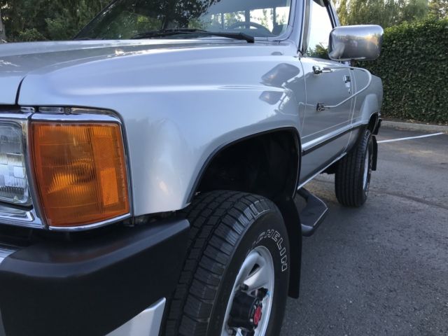 1988 Toyota Pickup, Tacoma - photo 9
