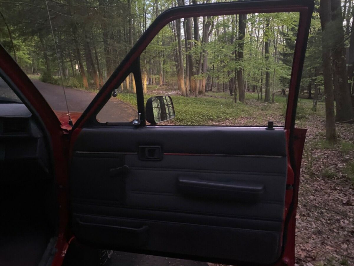 1988 Toyota Pickup SR5 - photo 11