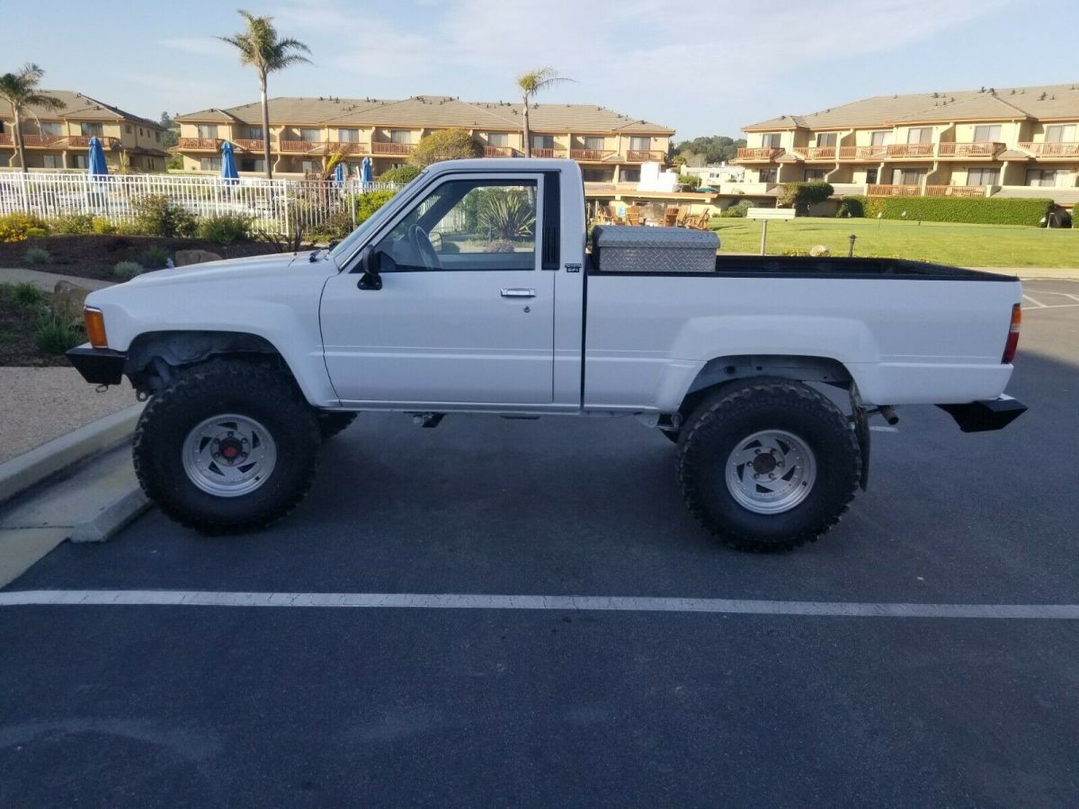 1988 Toyota Tacoma RN63 STD - photo 2