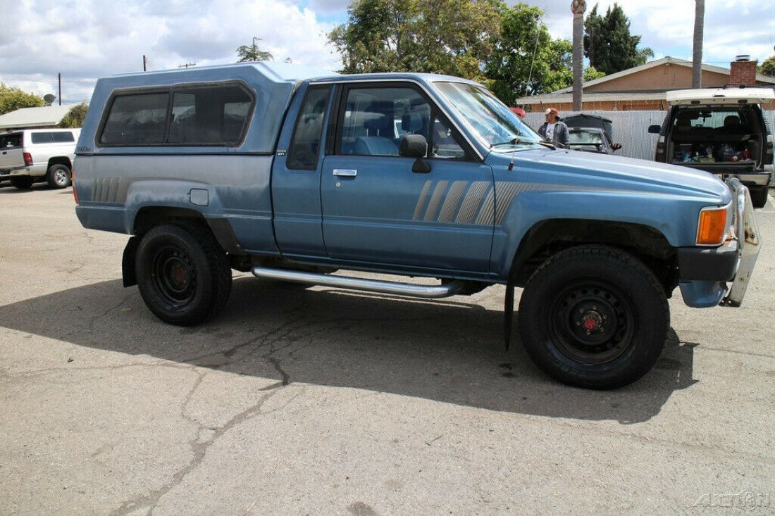 1988 Toyota Pickup SR5 - photo 6