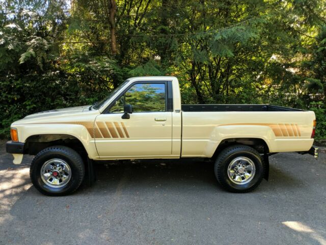 1988 Toyota Tacoma SR5 - photo 3