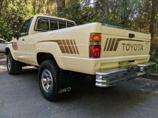 1988 Toyota Tacoma SR5 - photo 6
