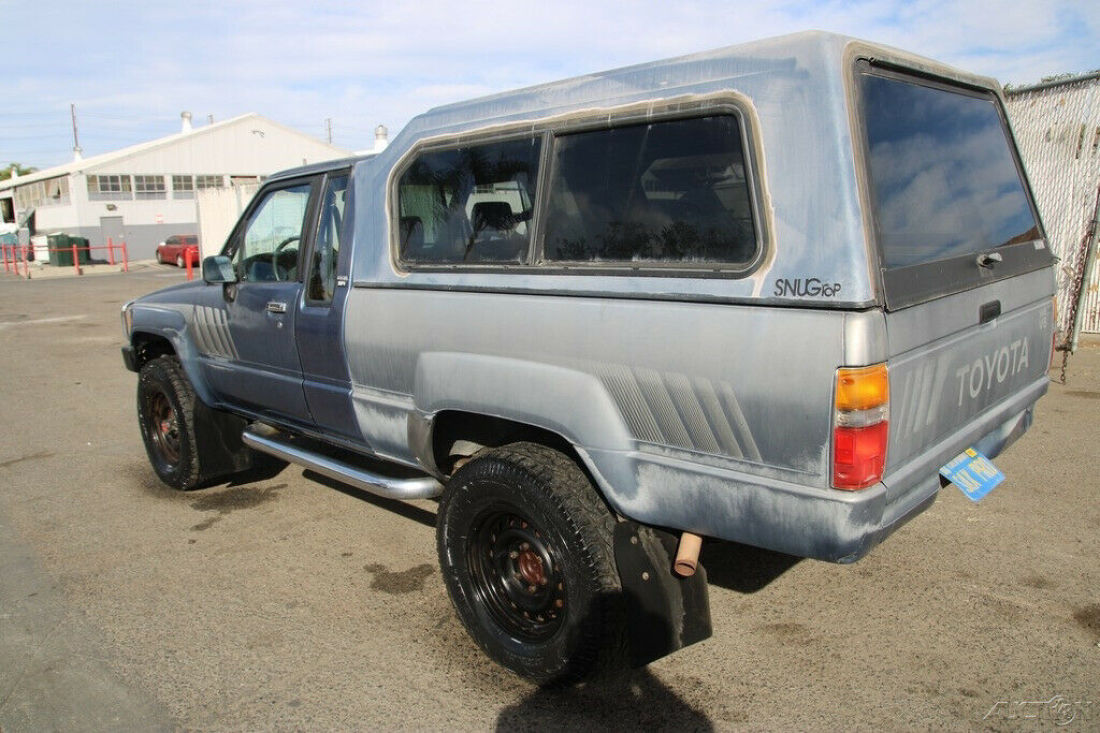 1988 Toyota Pickup SR5 - photo 5