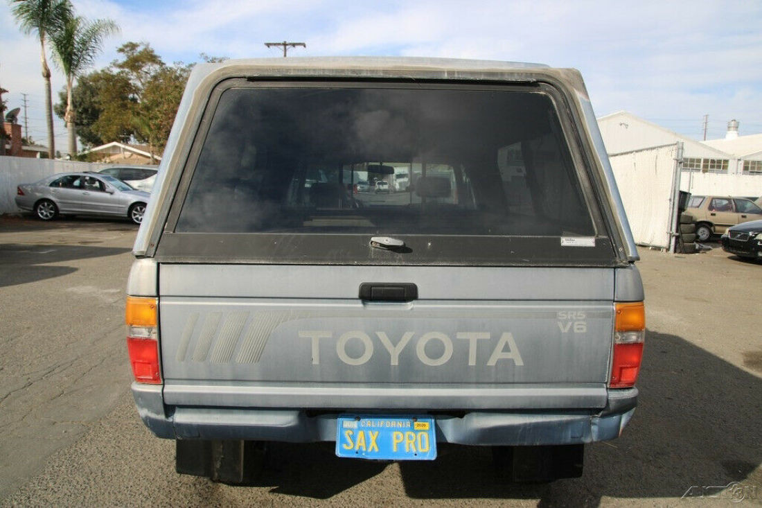 1988 Toyota Pickup SR5 - photo 6