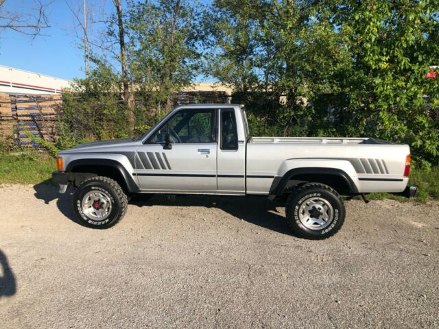 1988 Toyota Pickup SR5 - photo 11