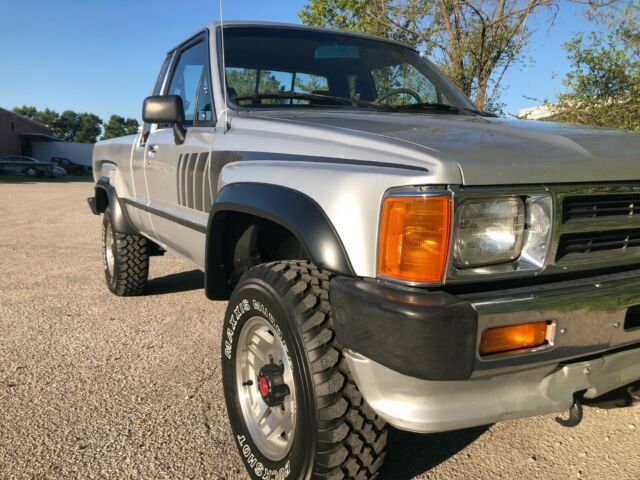 1988 Toyota Pickup SR5 - photo 7