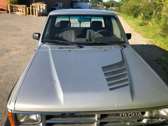 1988 Toyota Pickup SR5 - photo 9