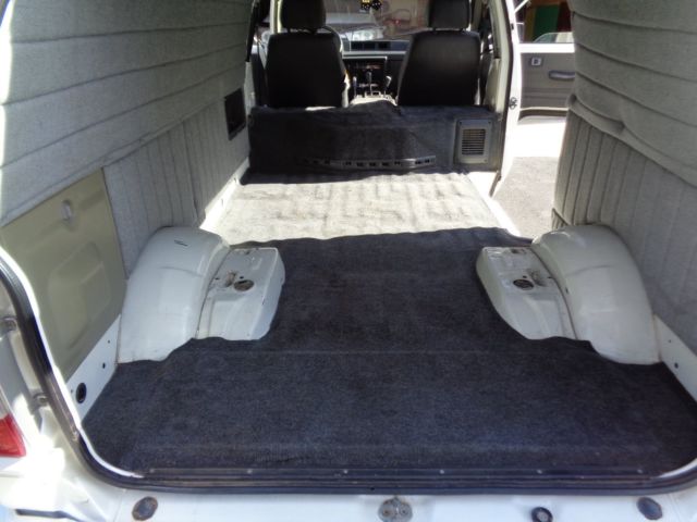 1988 Toyota 4x4 Cargo Van - photo 9