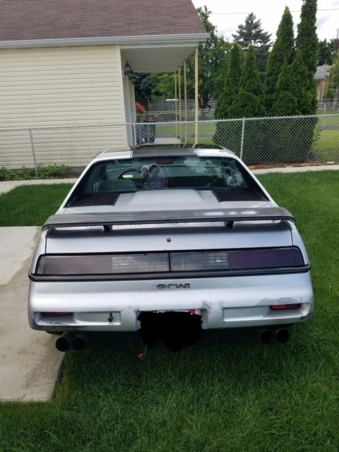 1988 Pontiac Fiero GT - photo 3