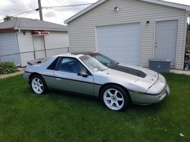 1988 Pontiac Fiero GT - photo 5
