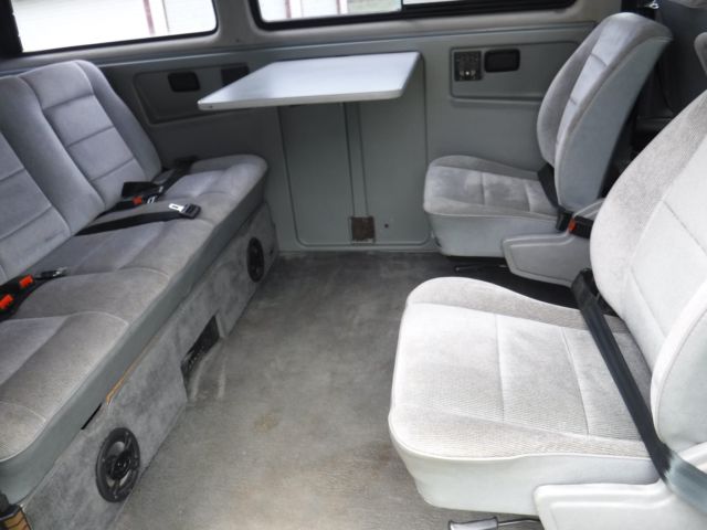 1988 Volkswagen Bus/Vanagon Wolfsburg Edition Weekender - photo 10