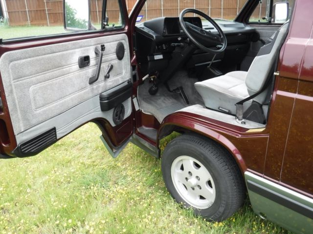 1988 Volkswagen Bus/Vanagon Wolfsburg Edition Weekender - photo 5