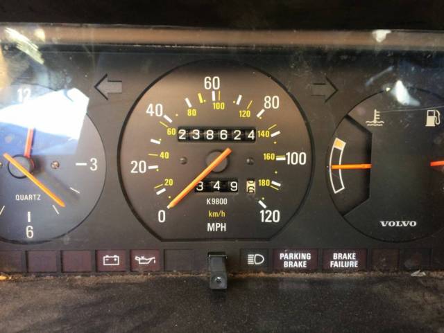 1988 Volvo 240 - photo 10