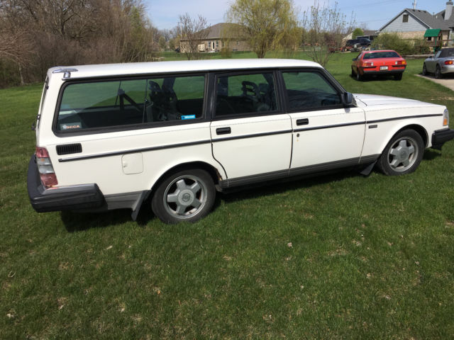 1988 VOLVO 240 5 Speed Wagon w/ extra Turbo motor, IPD suspension 1988 Volvo 240 DL