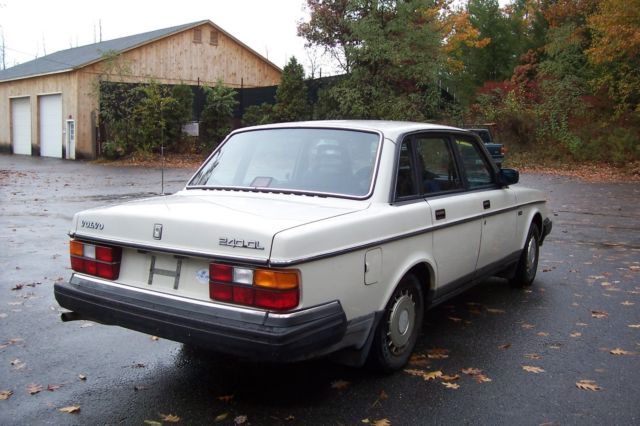 1988 Volvo 240 DL - photo 3