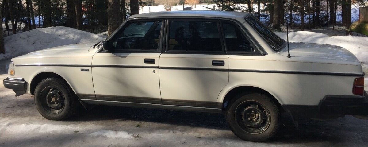 1988 Volvo 240 - photo 4