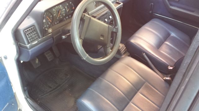 1988 Volvo 240 - photo 8