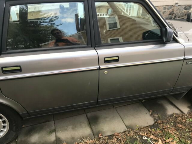 1988 Volvo 240 DL - photo 2